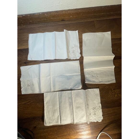 Lot of 4 vintage Hankerchiefs - Picture 14 of 16